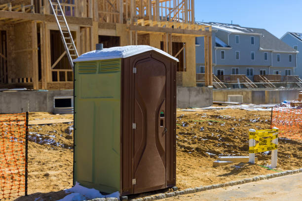 Best Portable restroom trailer rental  in Cleburne, TX